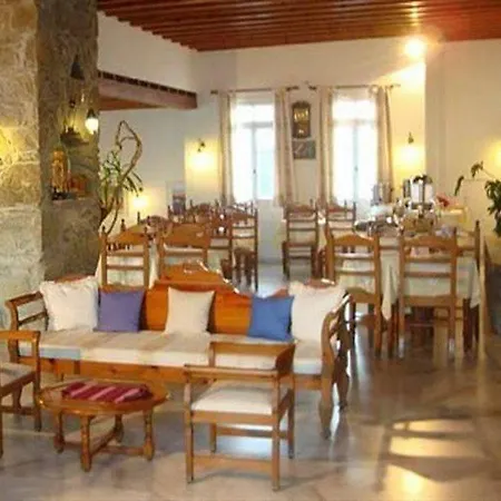 Vienoula's Garden Hotel
