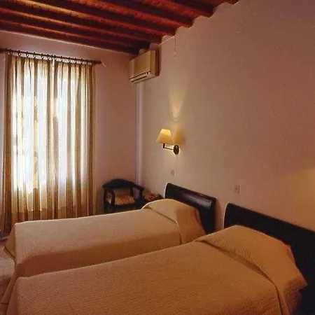 Vienoula's Garden Hotel 4*